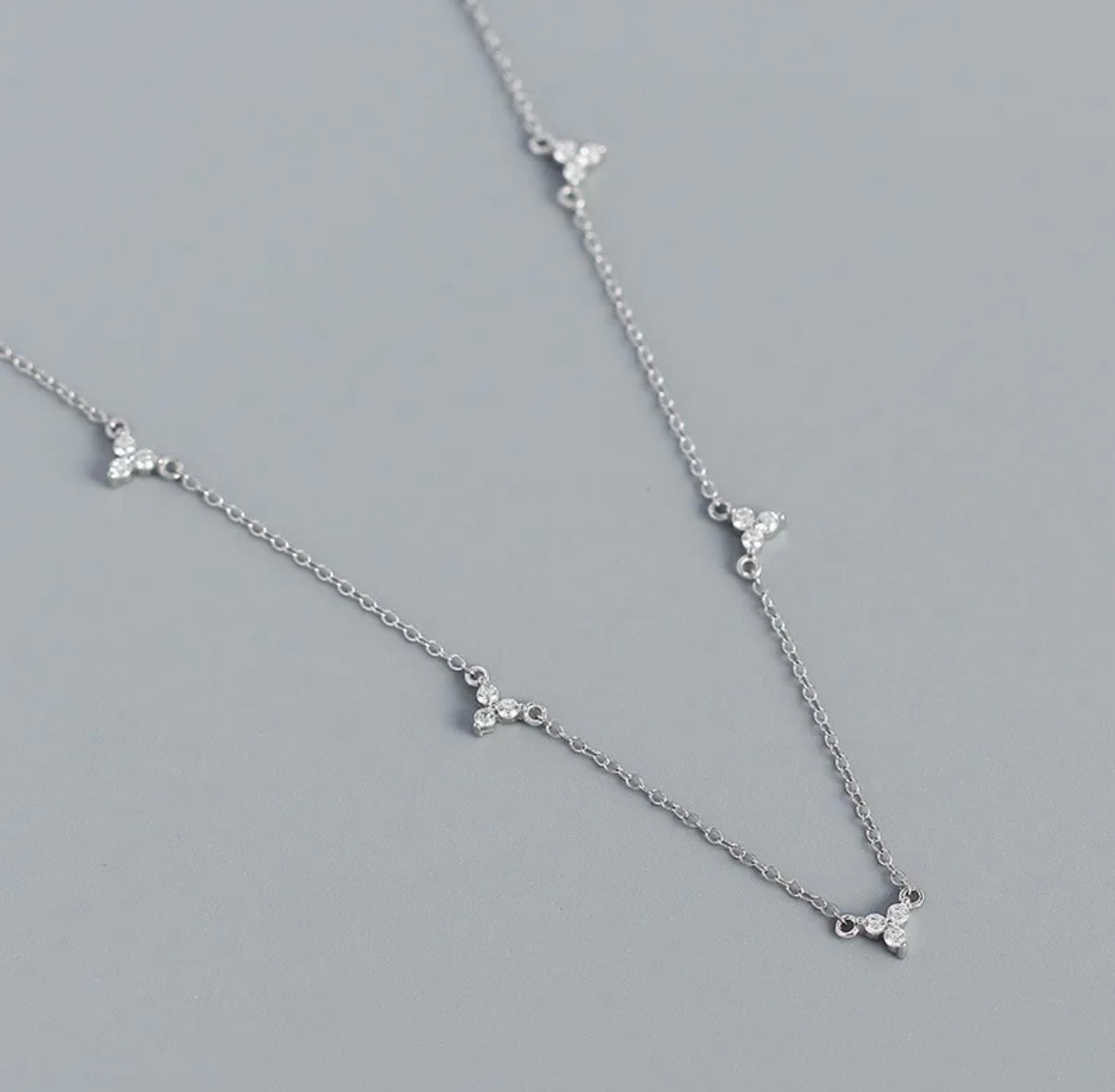 DAINTY THREE DIAMOND NECKLACE