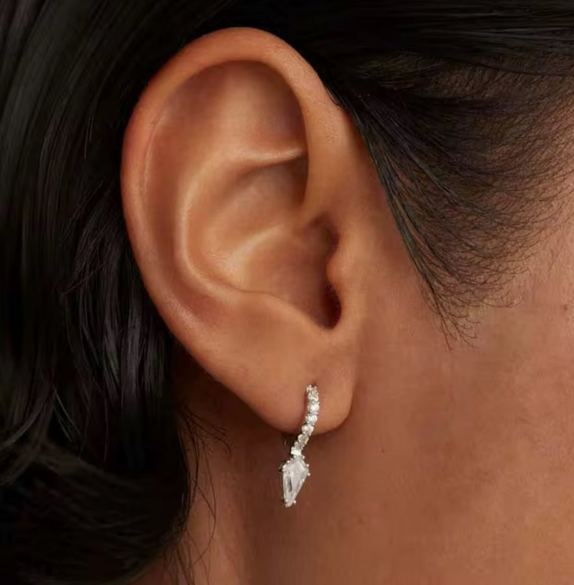 GEOMETRIC CZ HUGGIES