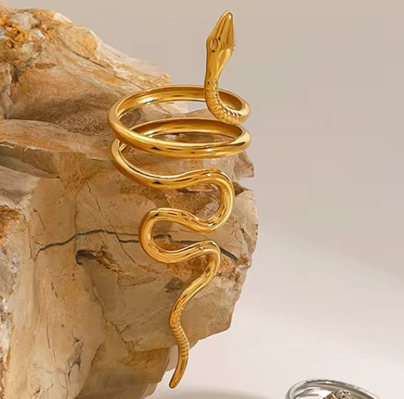 LONG SNAKE RING