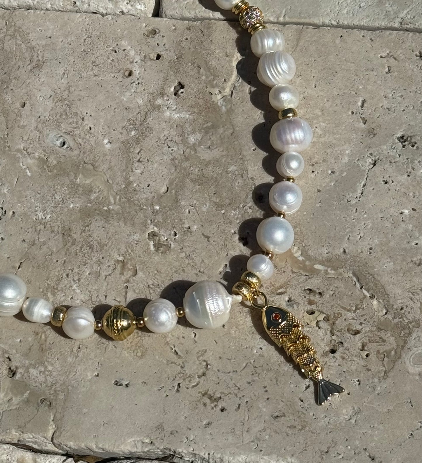 LARGE PEARL FISH NECKLACE