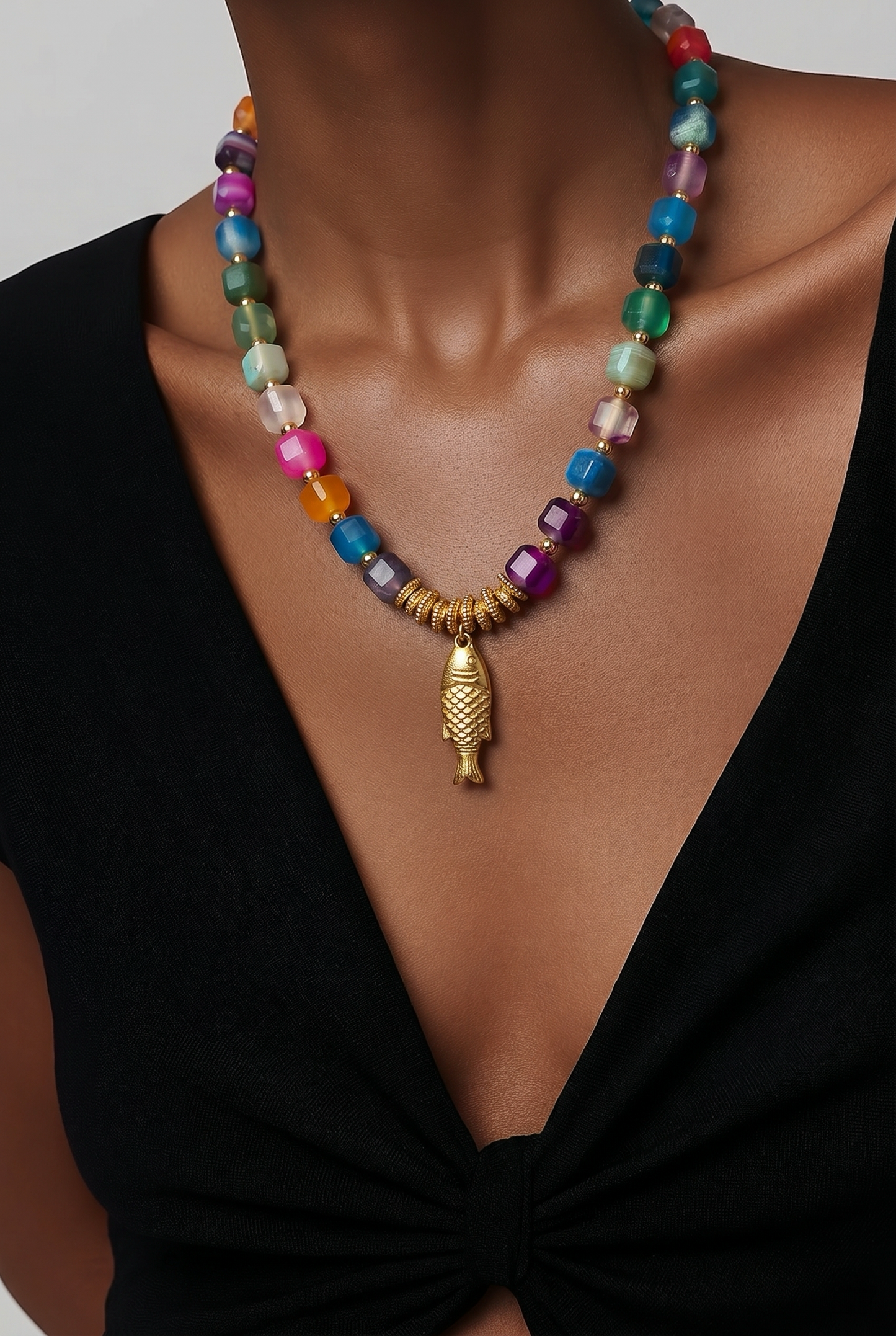 NATURAL BEAD FISH NECKLACE