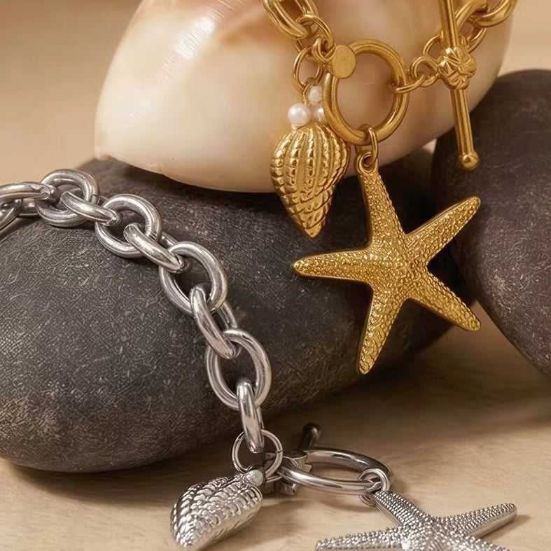 SHELL CHARM BRACELET