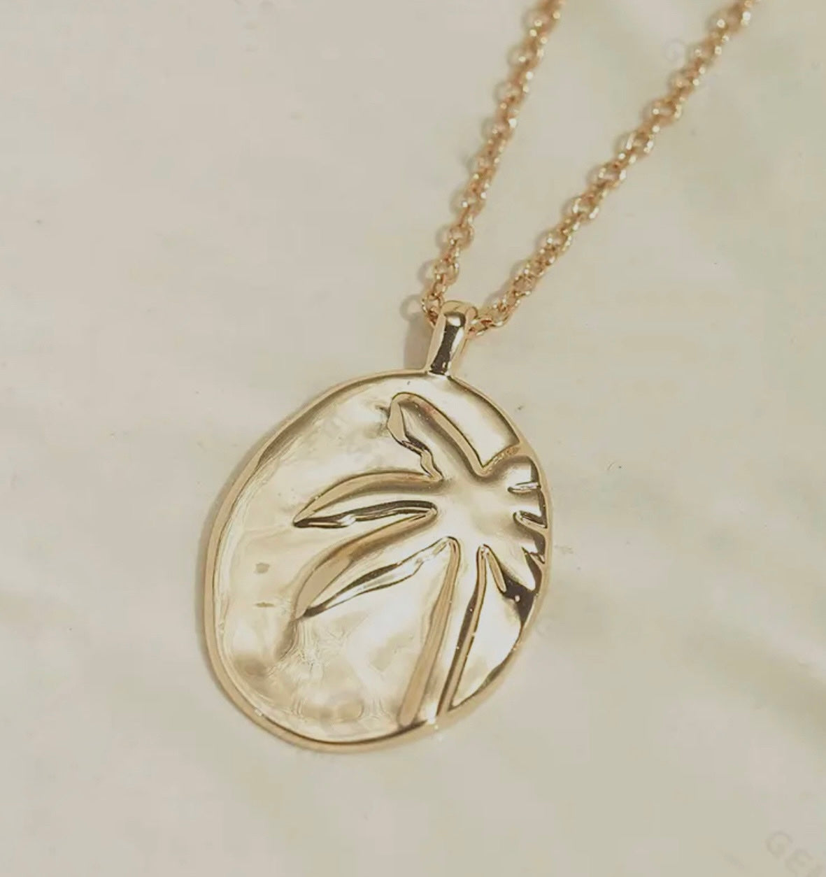 DAINTY PALM NECKLACE