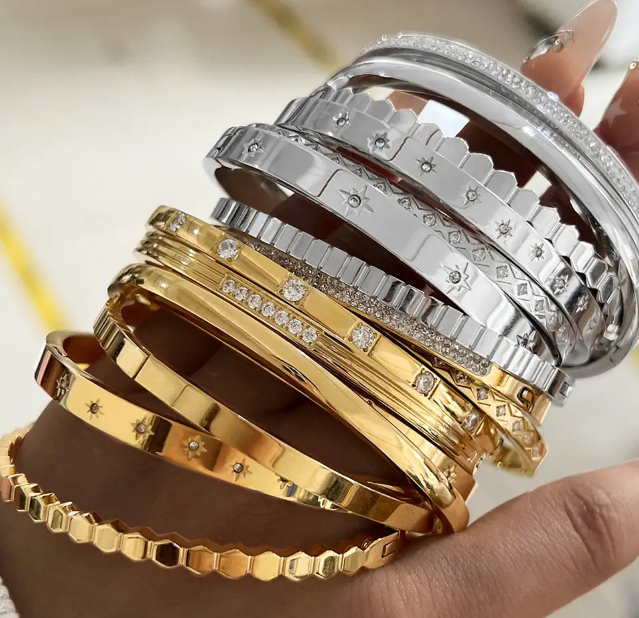 CUBIC ZIRCONIA BANGLE