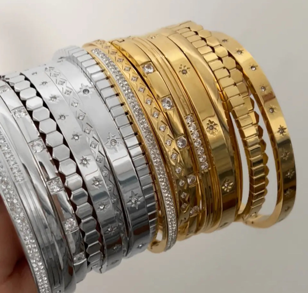 STRIPE CZ BANGLE