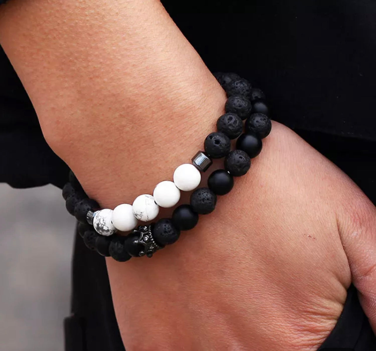 LAYERING THIN BEADED BRACELET