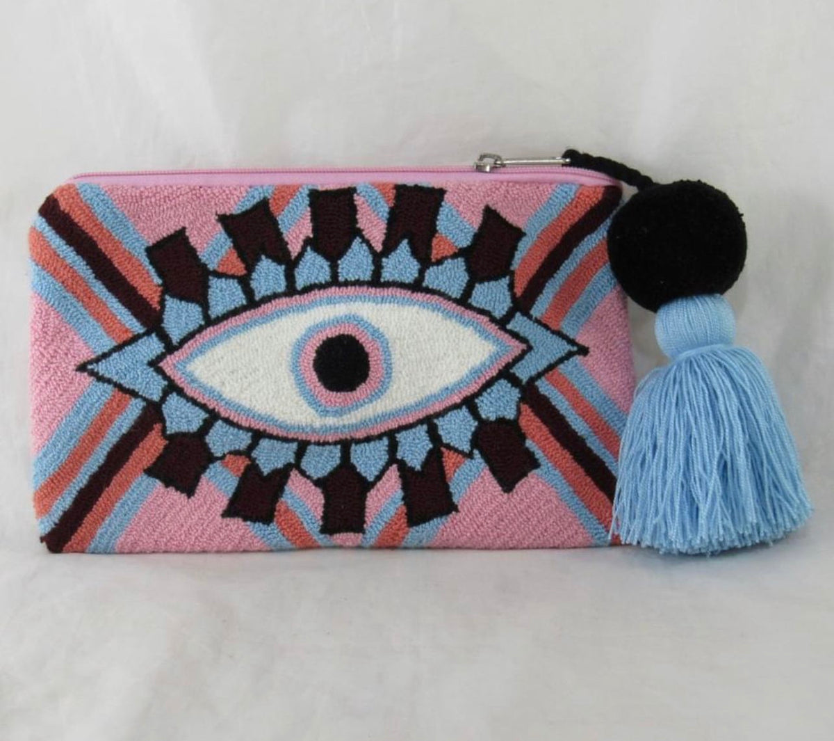Eye Clutch - view 4