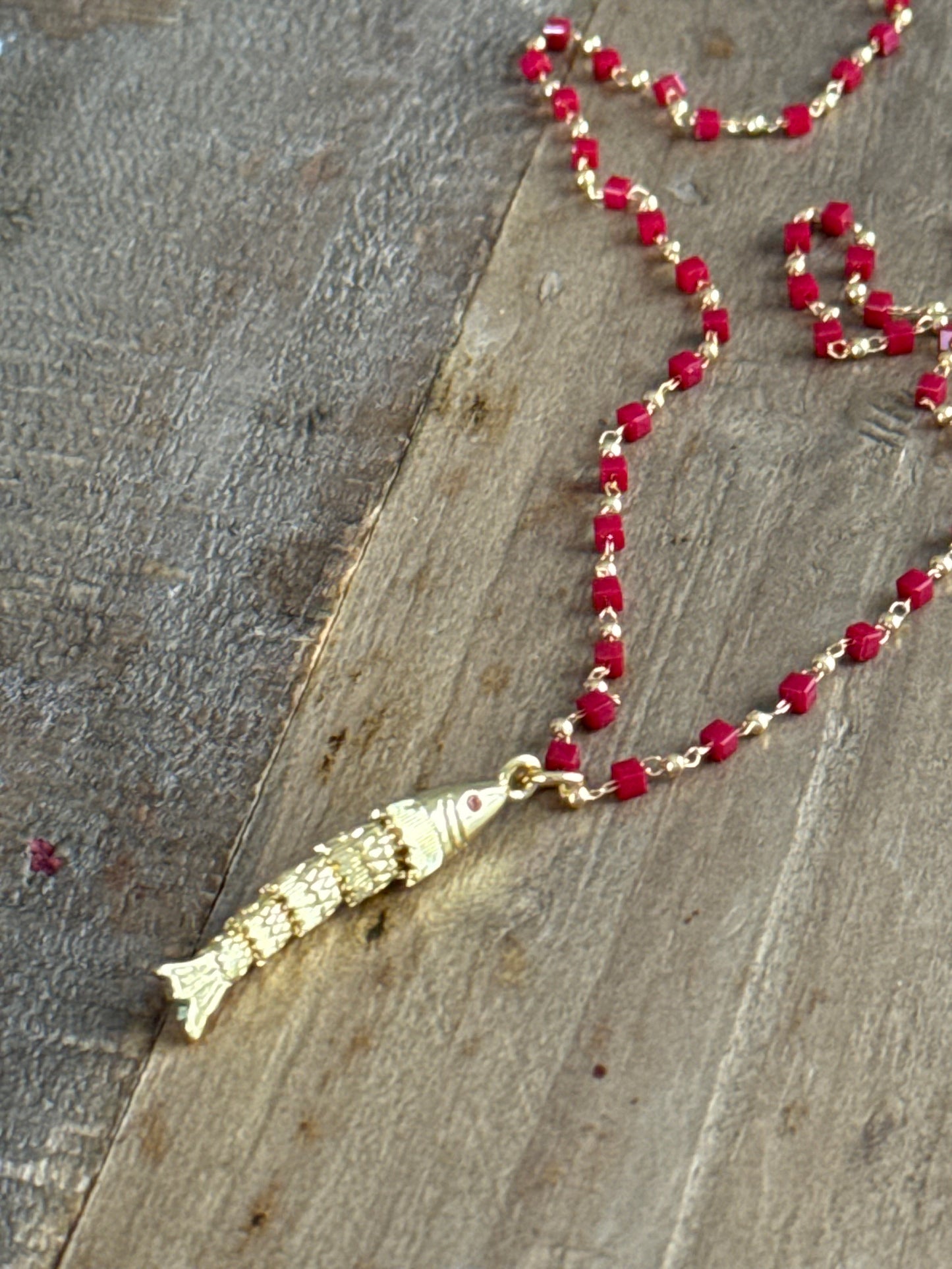 LONG BEADED FISH NECKLACE