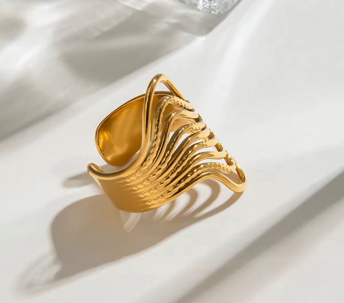 WAVE RING