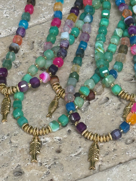 NATURAL BEAD FISH NECKLACE
