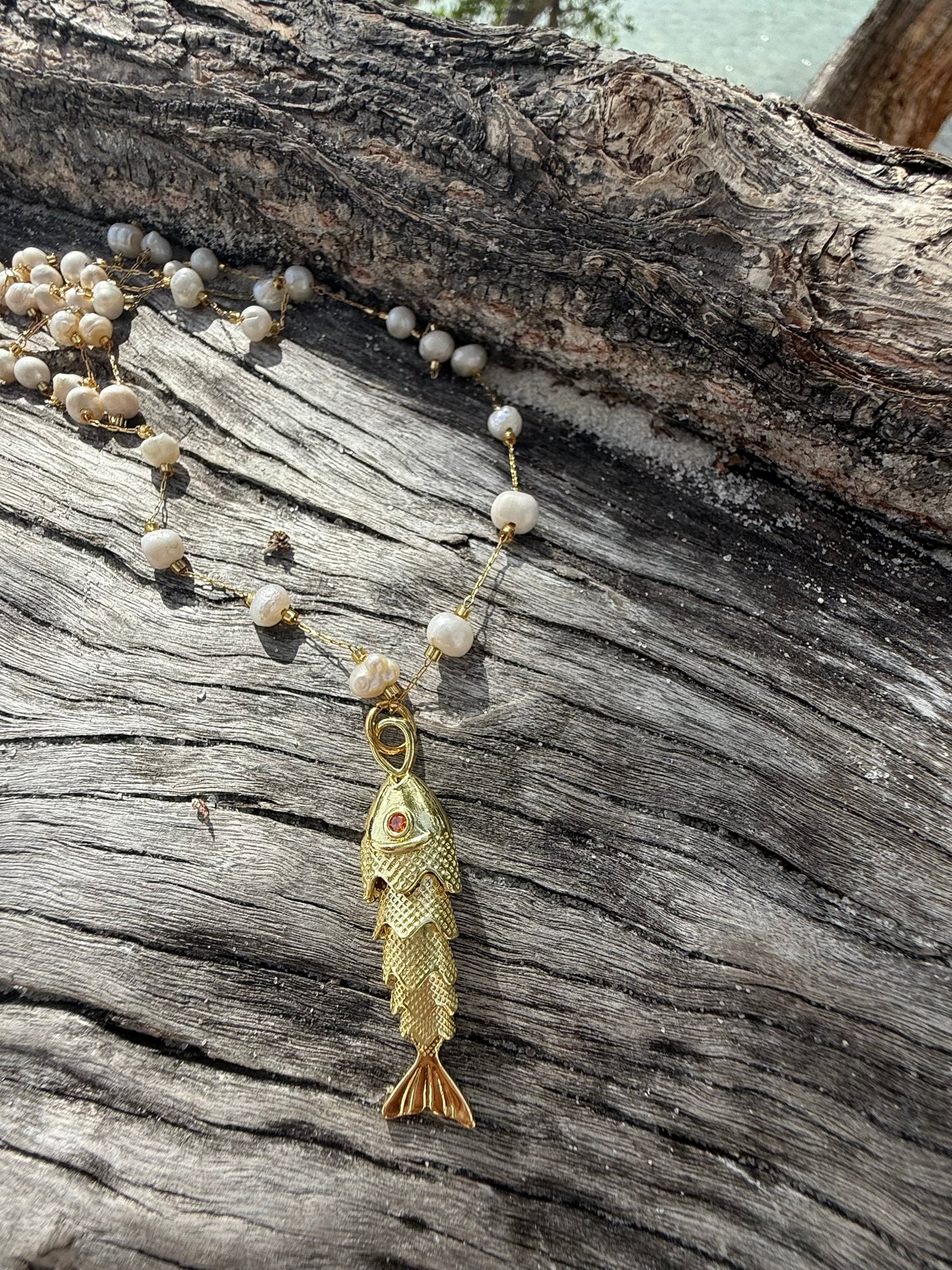 PEARL FISH NECKLACE