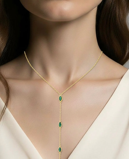 EMERALD Y NECKLACE