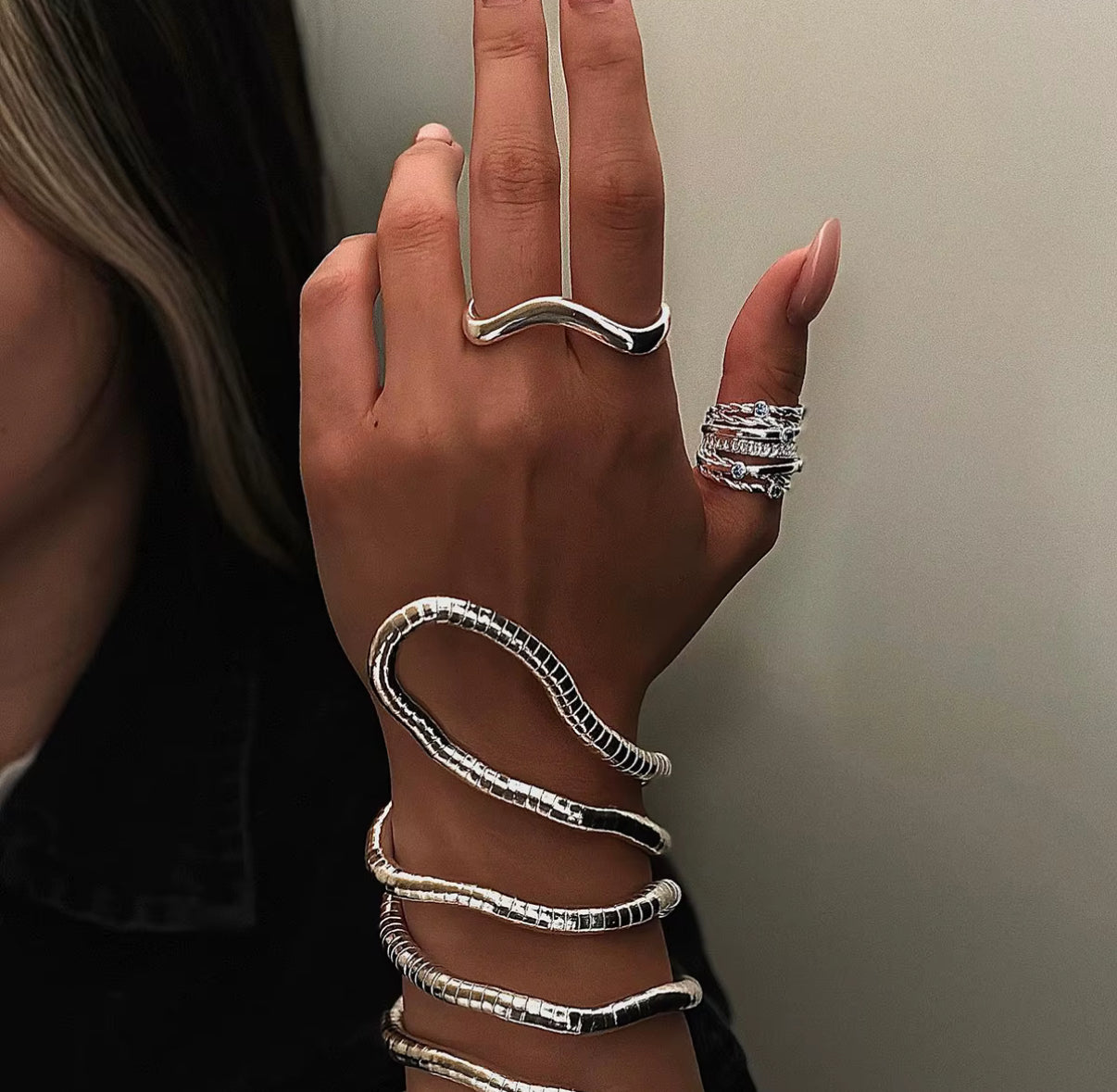 TWO FINGER RING