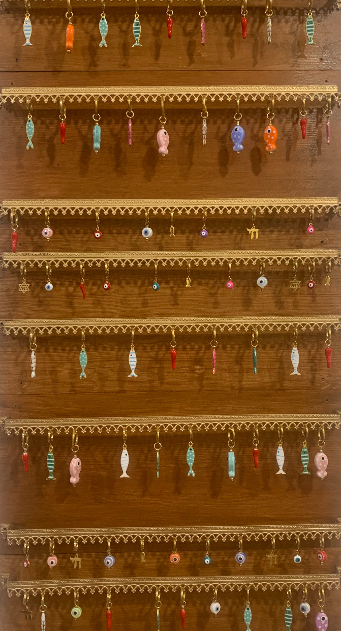 SINGLE CHARM HOOPS