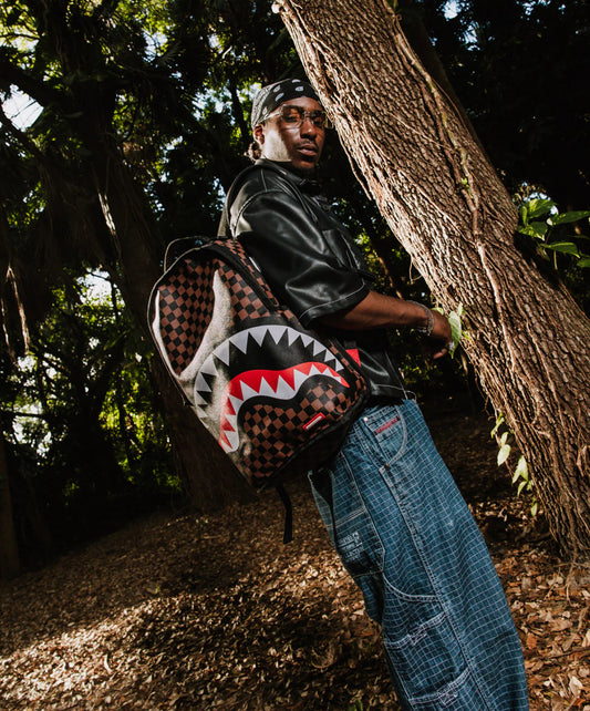 INVERTED SHARK POCKET DLXS BACKPACK