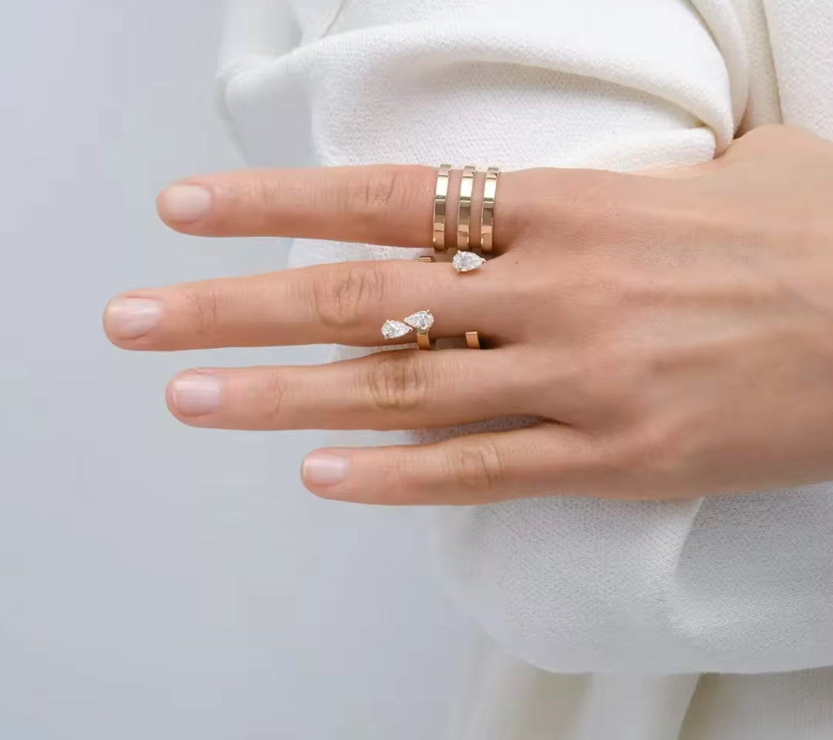 PEAR CUT DOUBLE RING