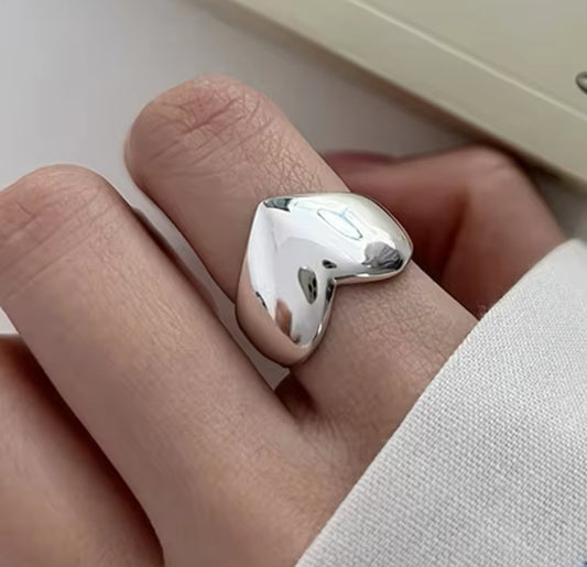 HEART RING