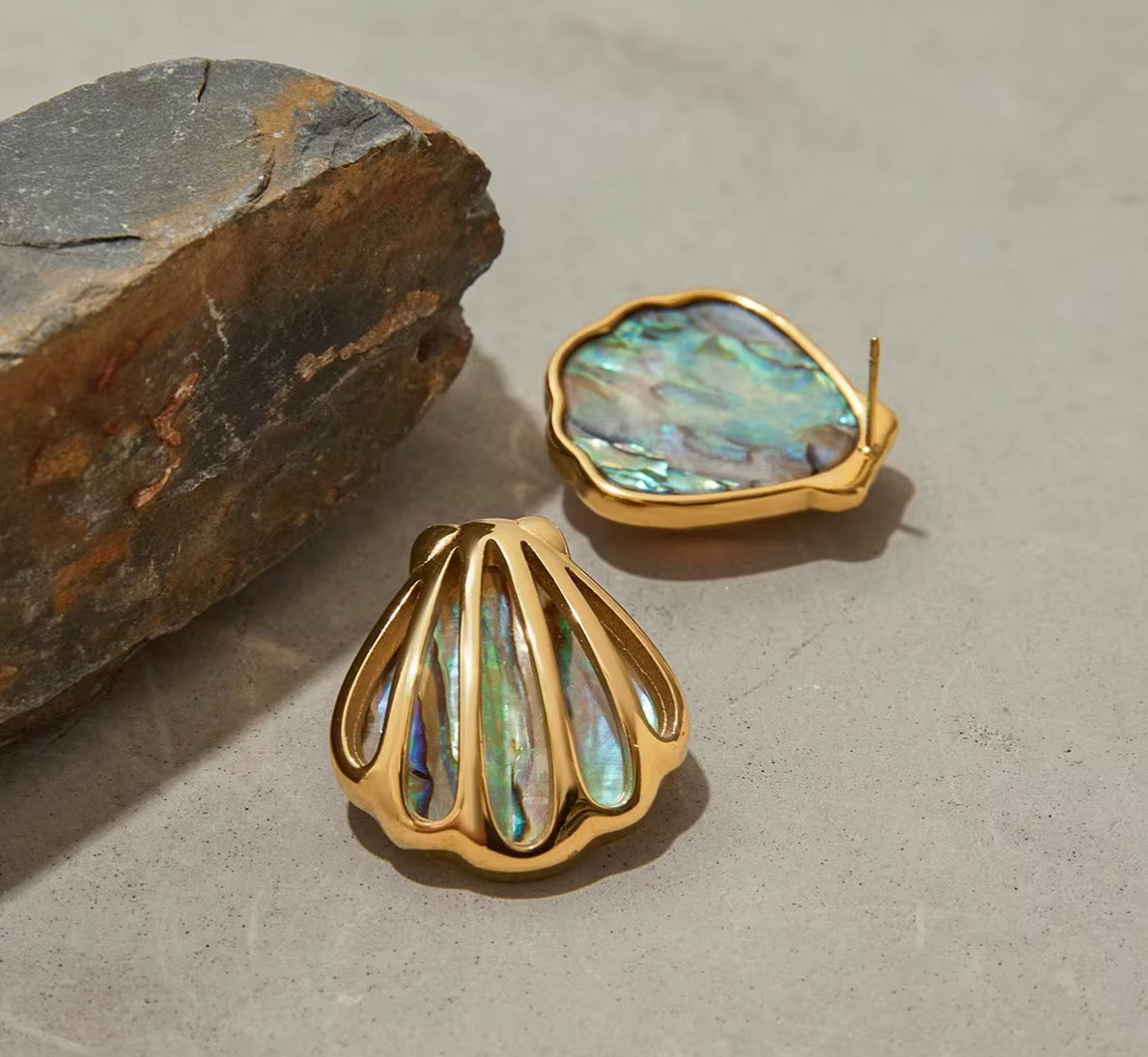 MULTI COLOR SHELL EARRINGS