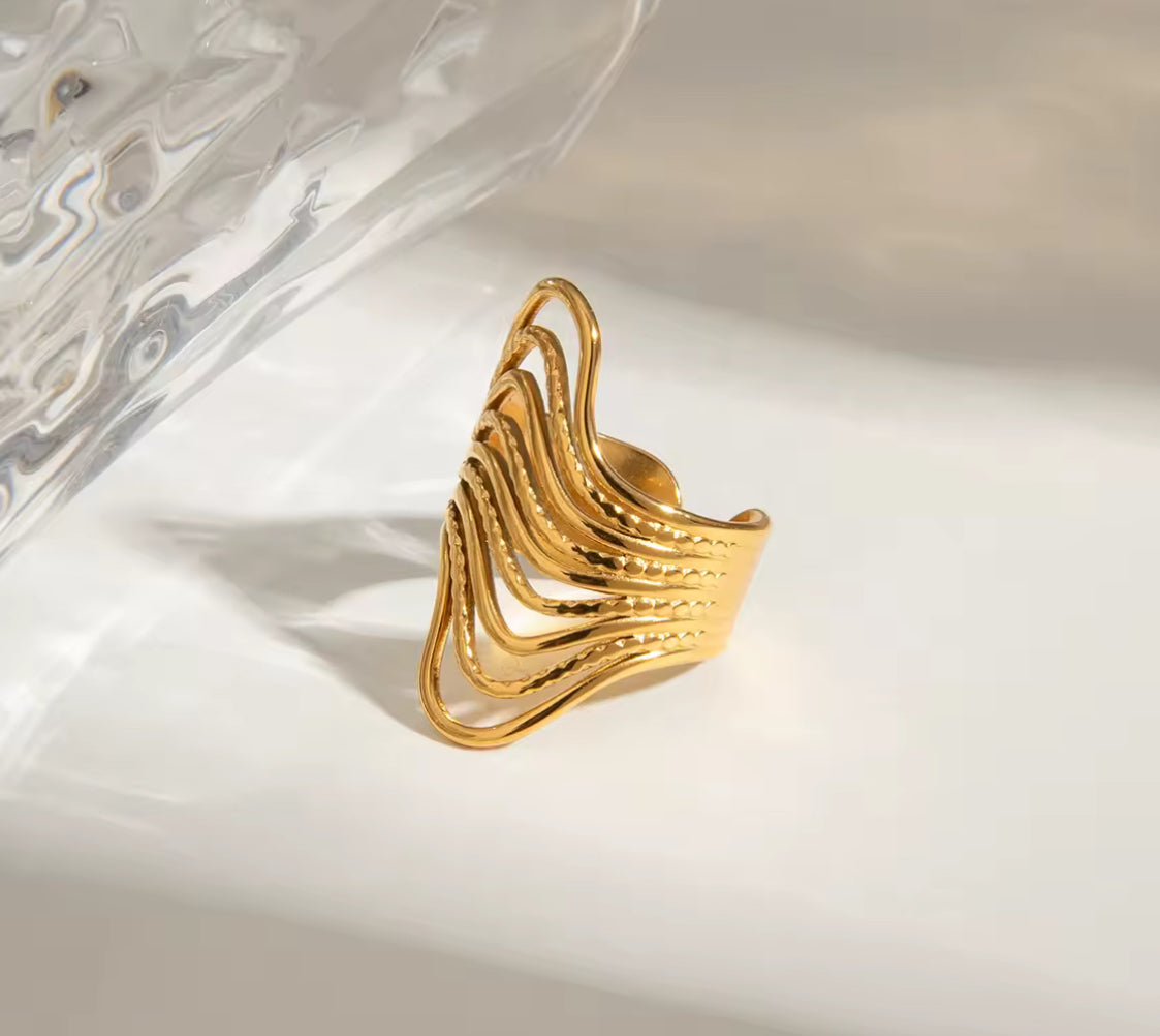 WAVE RING