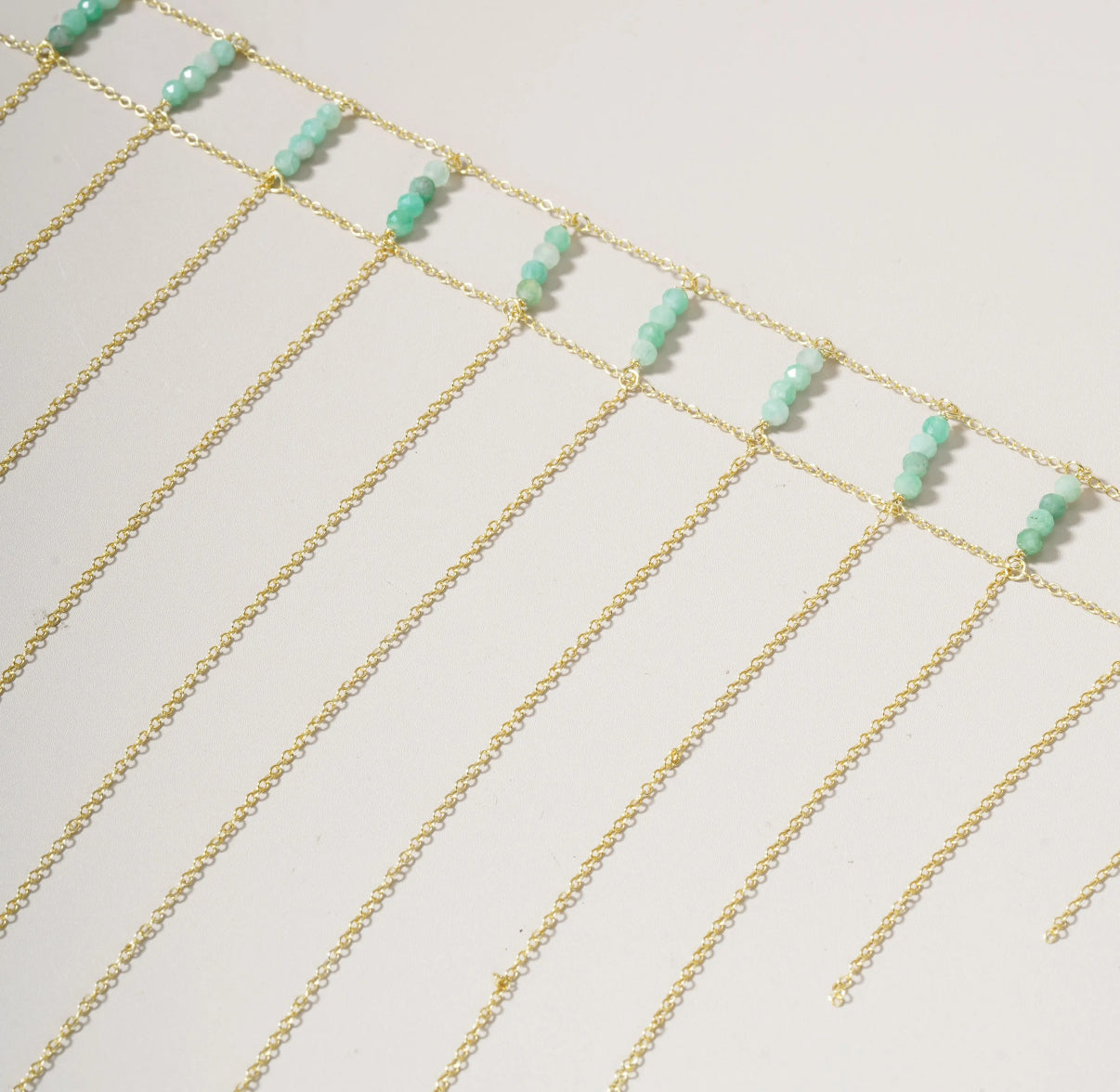 DAINTY BEADED NECKLACE