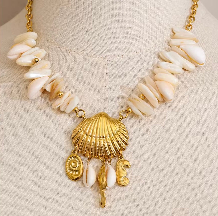 SHELL NECKLACE