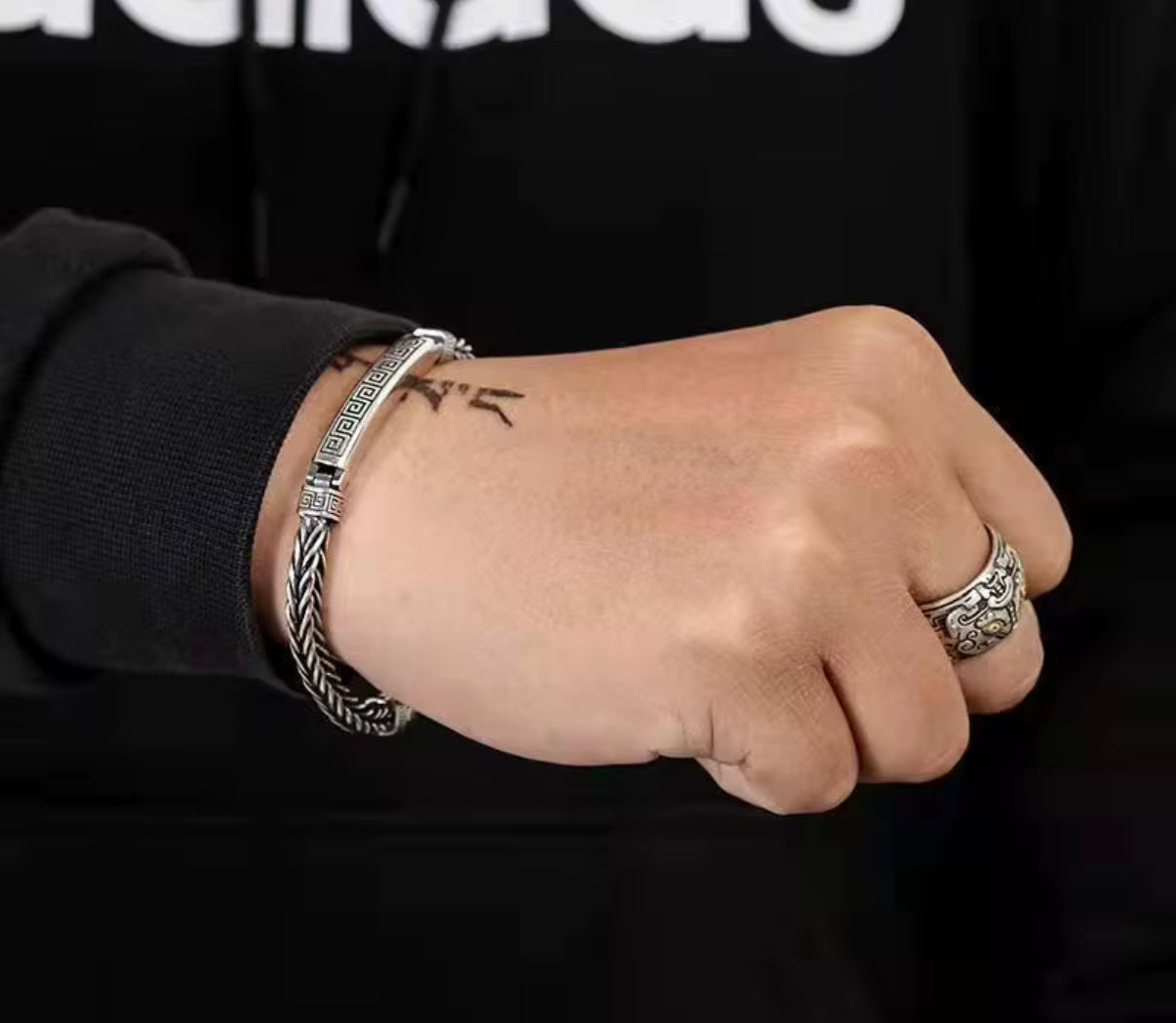 VINTAGE RETRO BRACELET