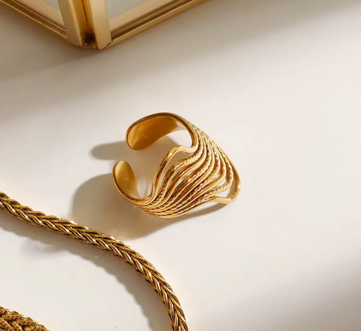 WAVE RING