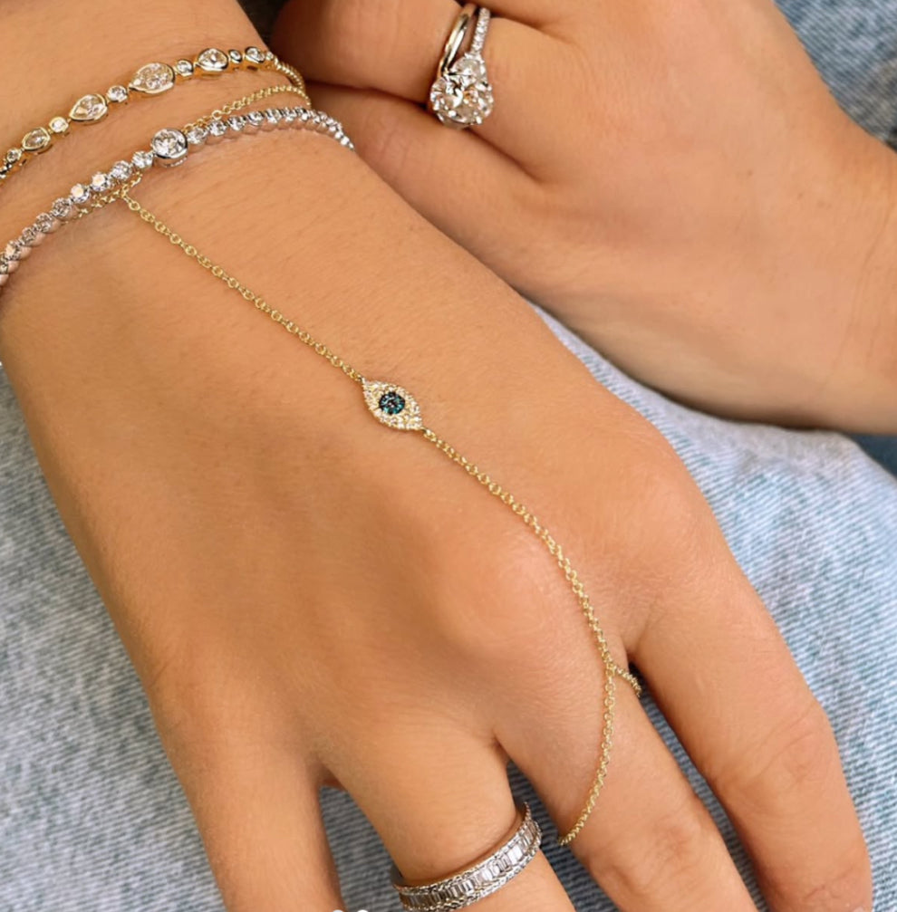 DAINTY EYE HAND CHAIN