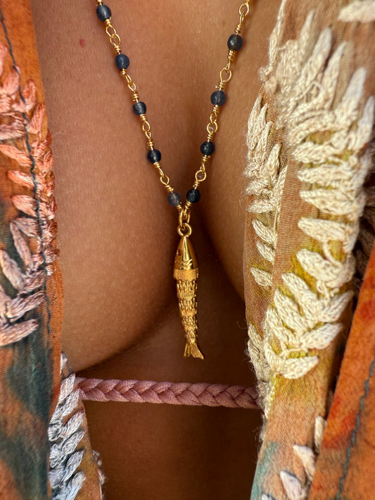 BEADED LONG FISH NECKLACE