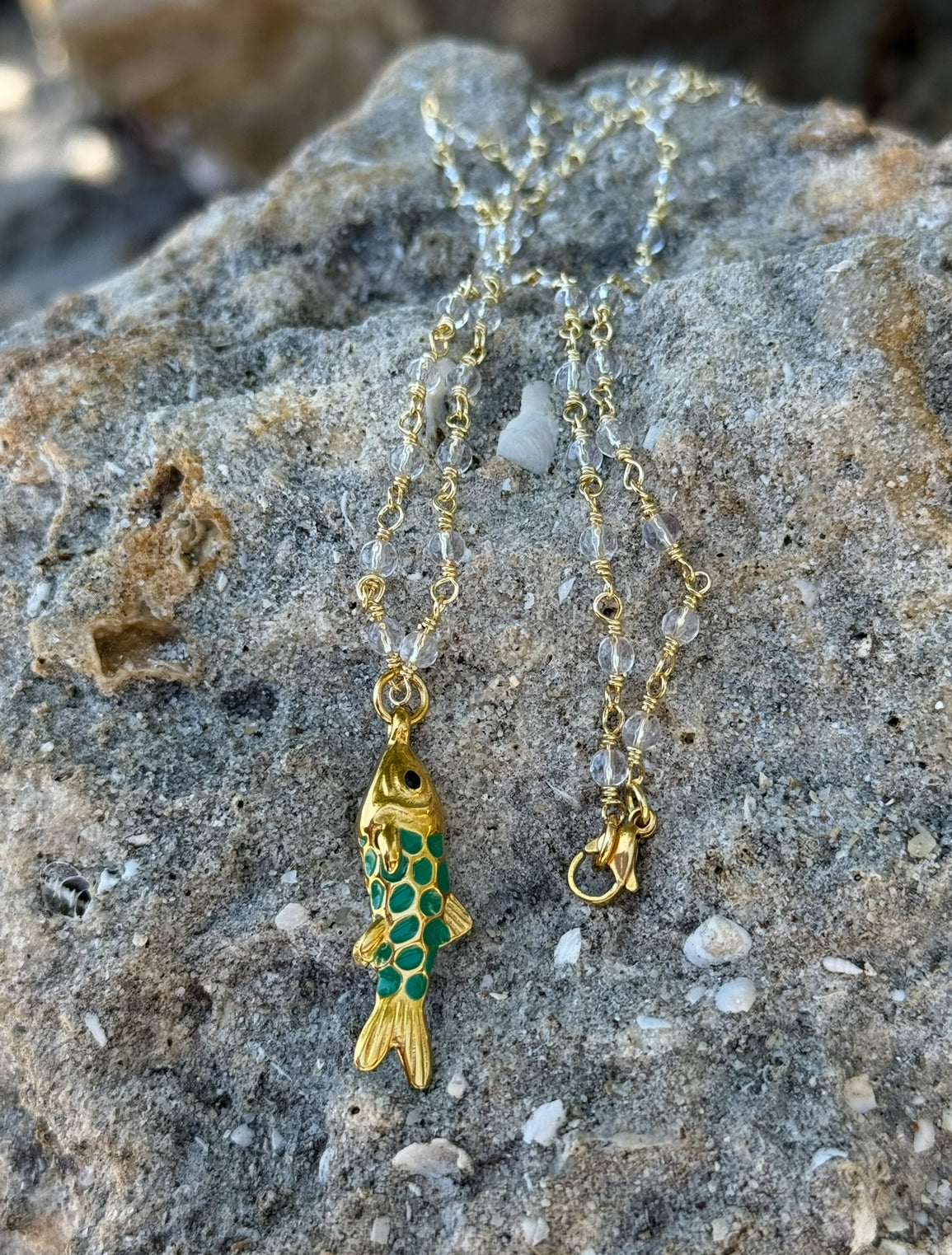 BEADED LONG FISH NECKLACE