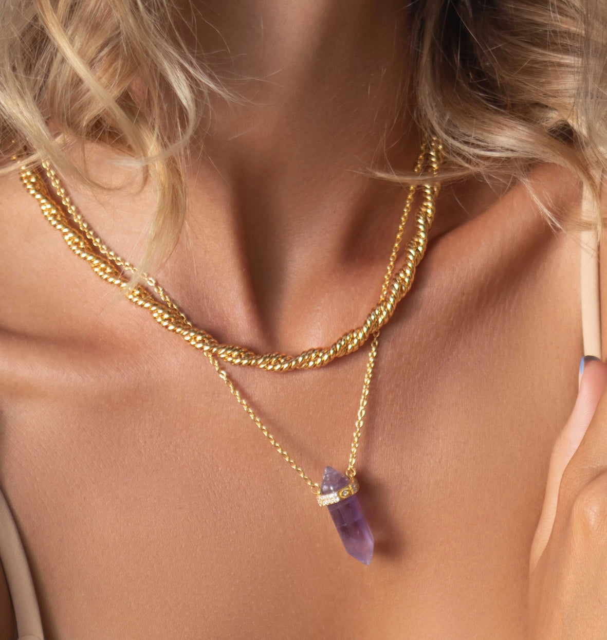 EVIL EYE CRYSTAL NECKLACE
