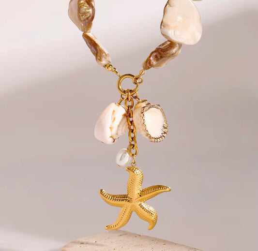SHELL CHARM NECKLACE
