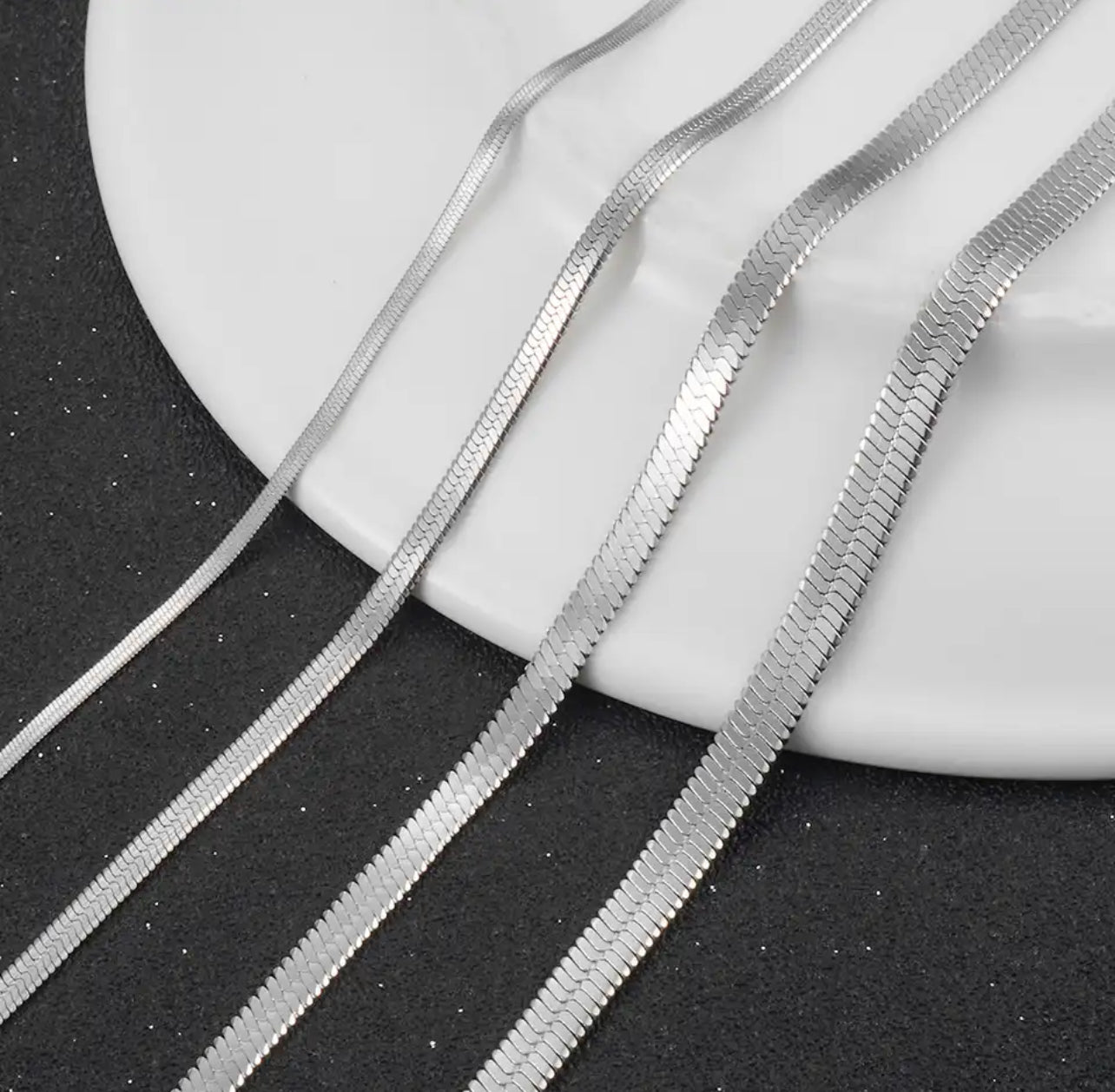 MENS FLAT SNAKE NECKLACE