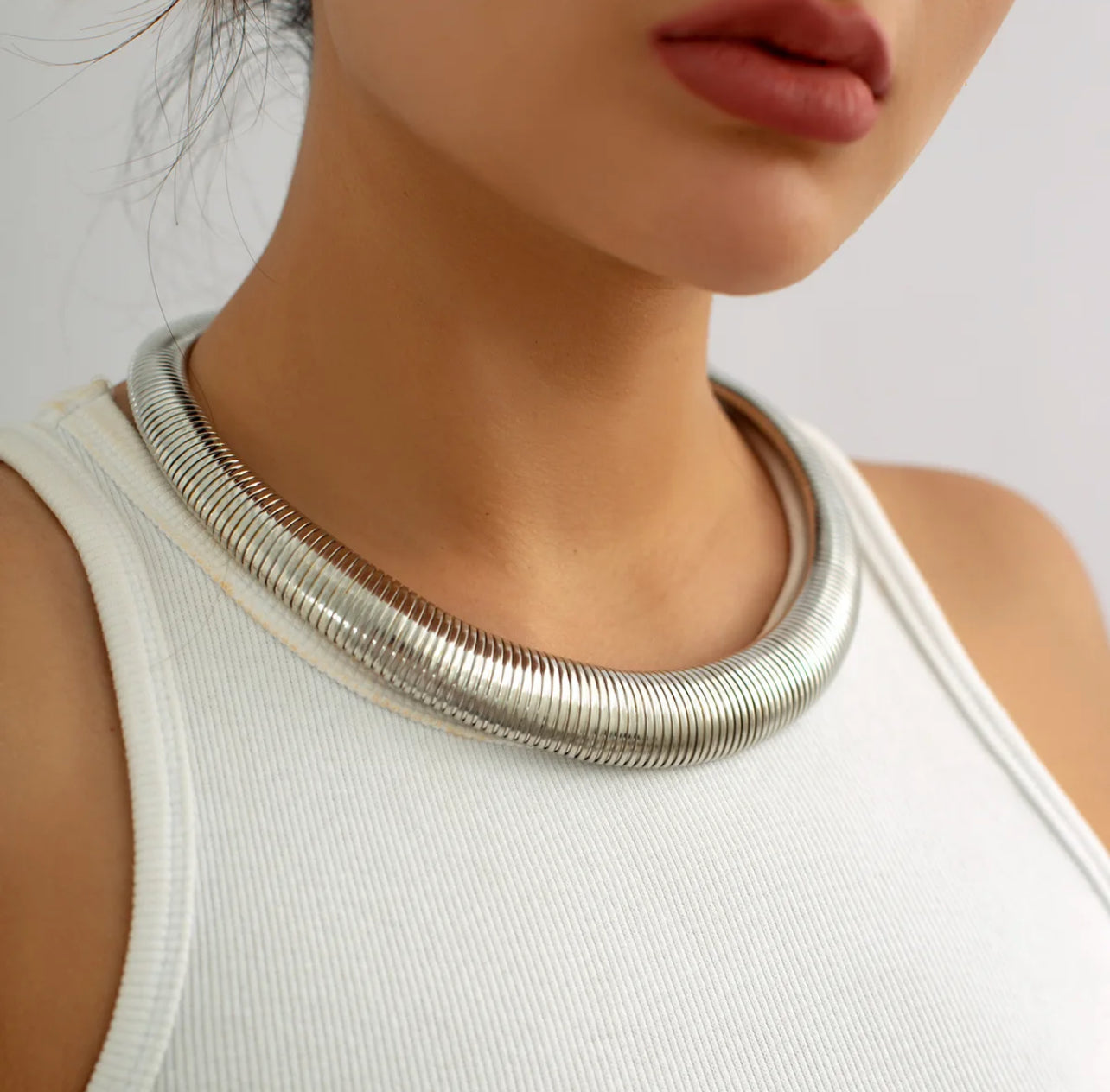 CHUNKY STATEMENT NECKLACE