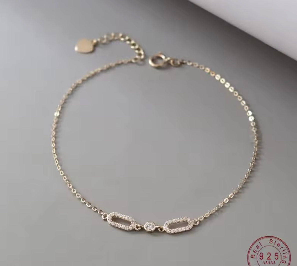 CONNECTED DAINY BRACELET