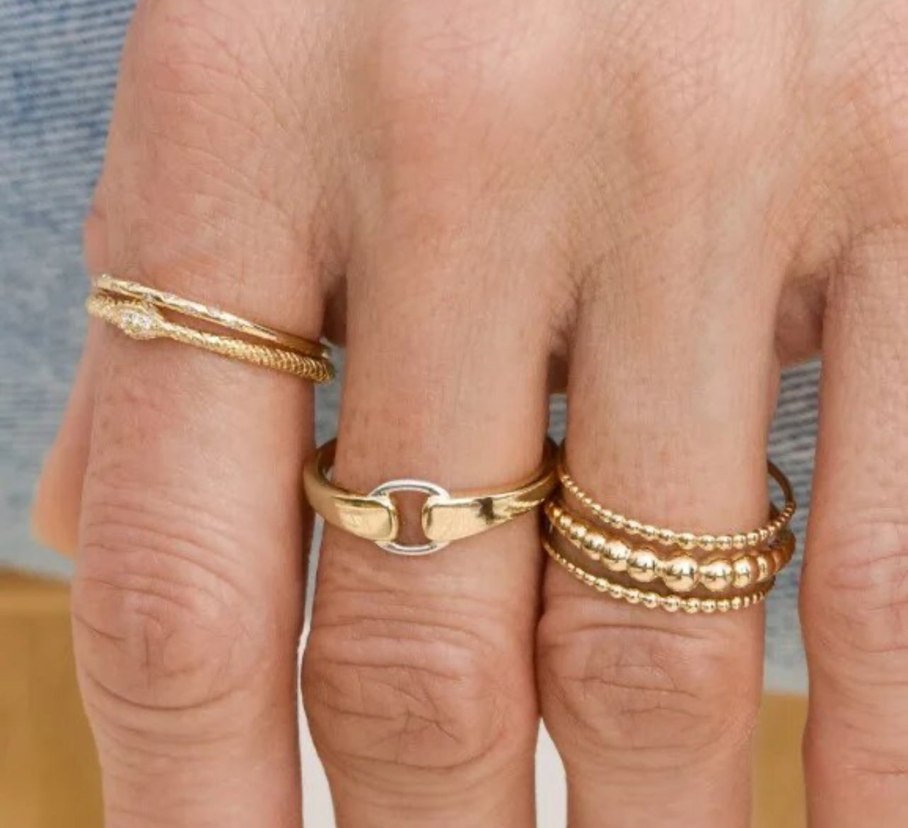 TWO TONE DAINTY RING