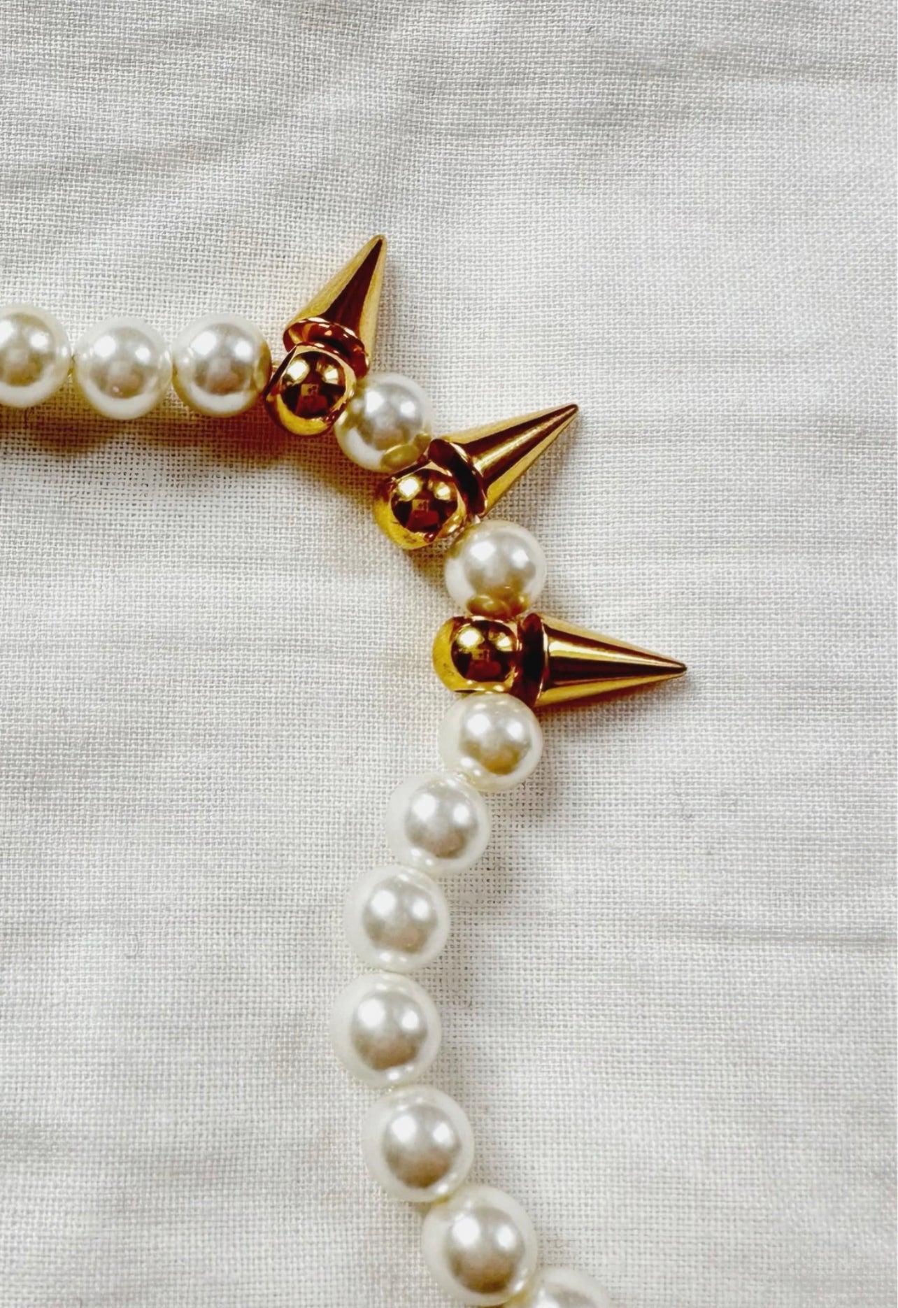 SPIKE PEARL NECKLACE