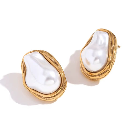 PEARL STUDS