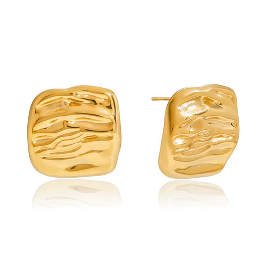 HAMMERED SQUARE STUDS