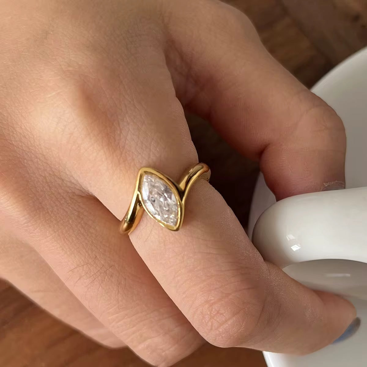 OVAL ZIRCONIA RING