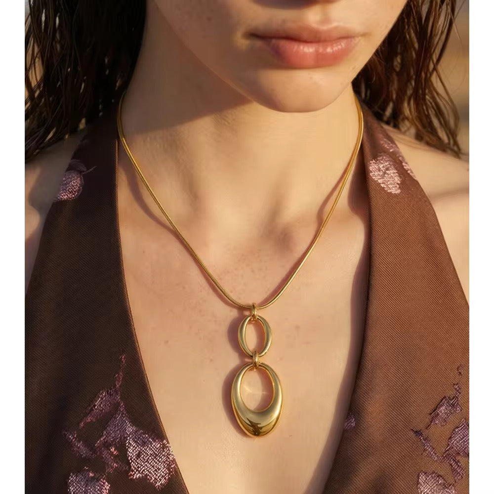 DOUBLE RING NECKLACE