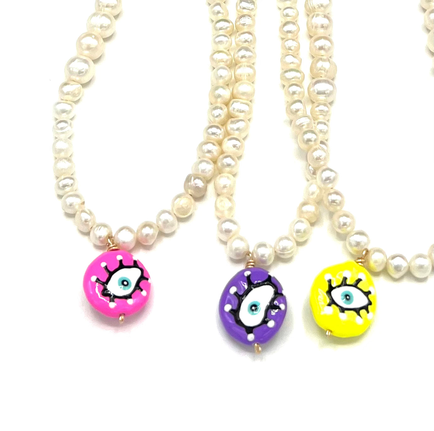 SMILEY PEARL NECKLACE