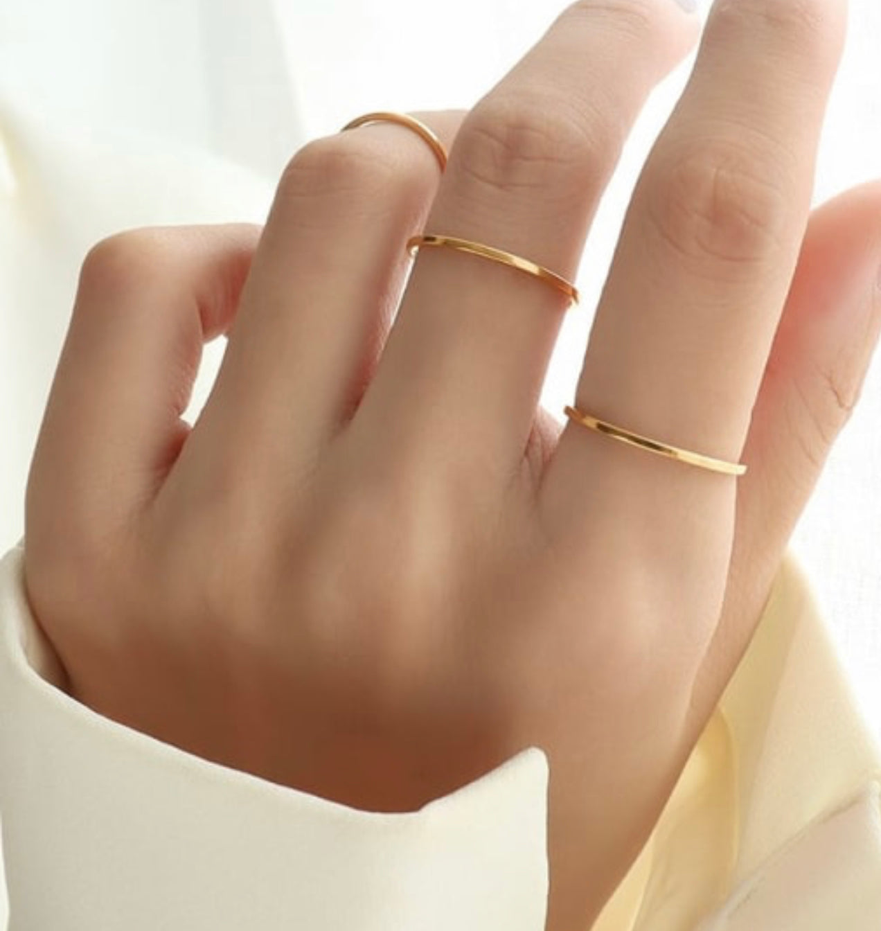 DAINTY STACK RING