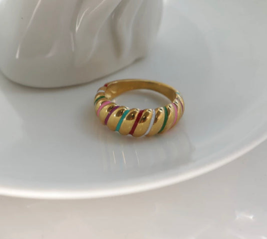 COLOURFUL CROISSANT RING